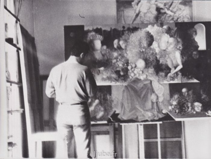 16. 1965., Ljuba u ateljeu u Šarantonu, ispred slike Tajna večera_