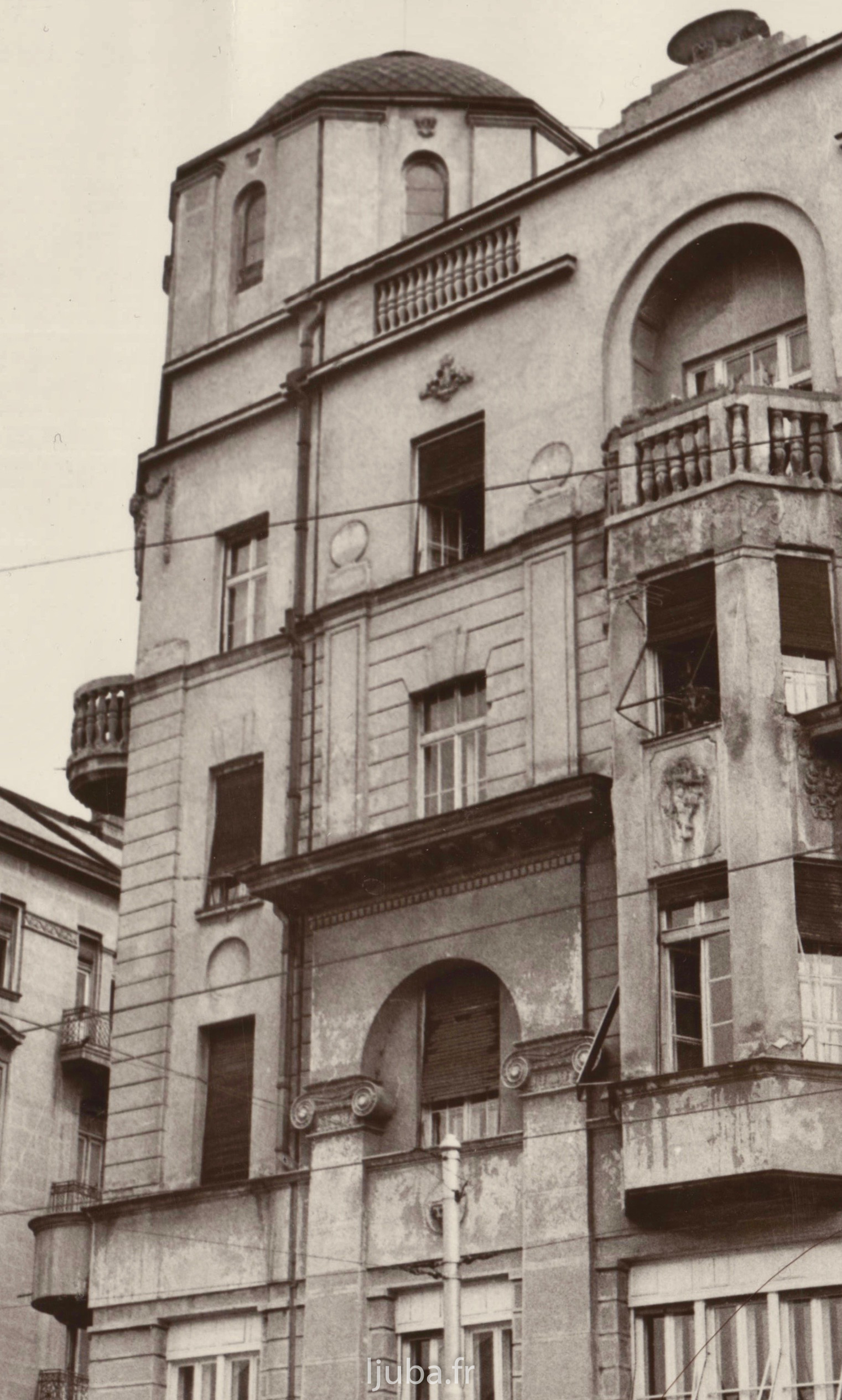 1960,Kupola u Zagrebackoj_en